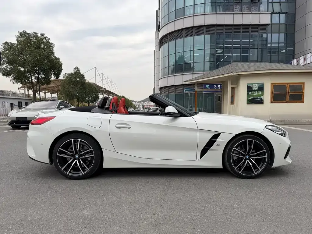 BMW Z4 2024 из CN, фото 6