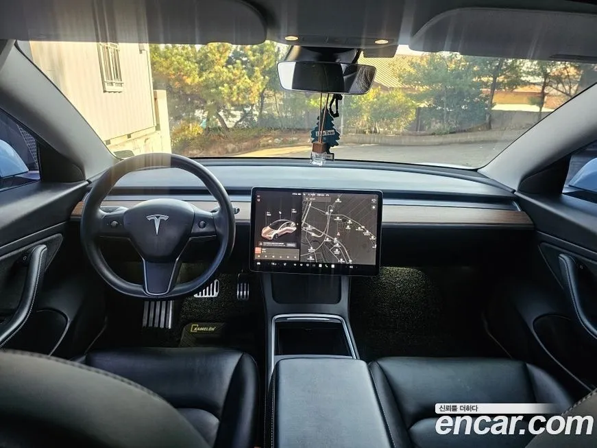 Tesla Model 3 — фото 10