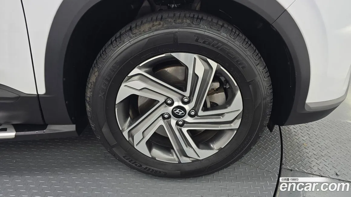 Hyundai Santafe — фото 5