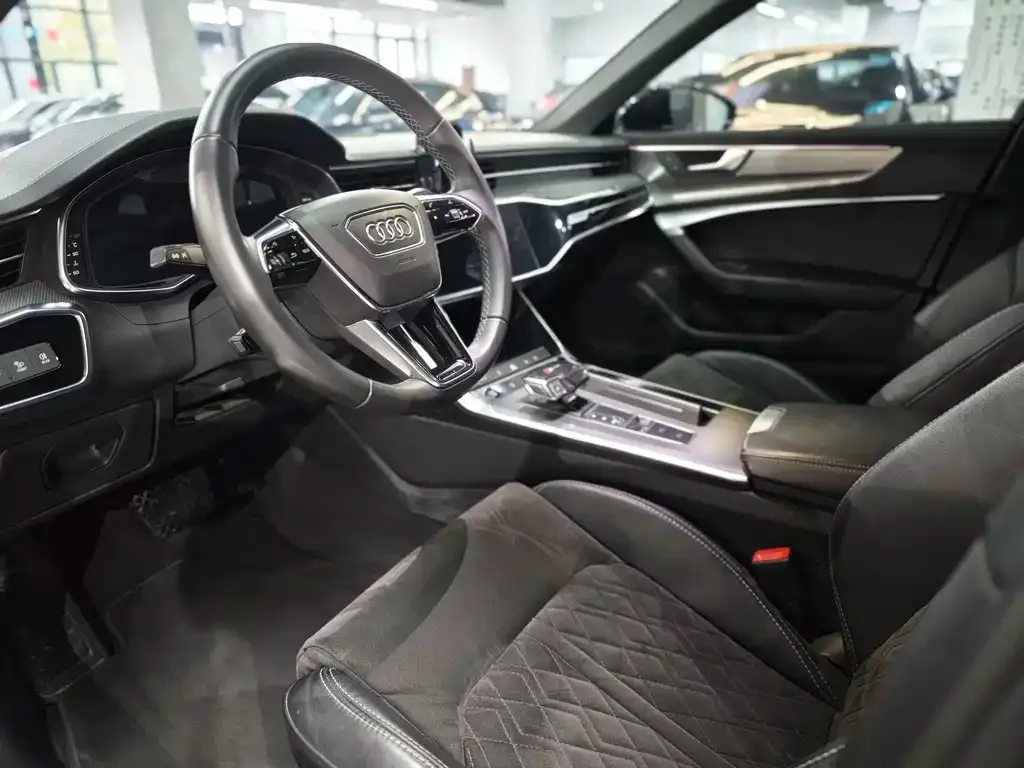 Audi A6L 2021 из CN, фото 5