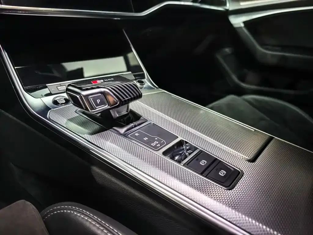 Audi A6L 2021 из CN, фото 6