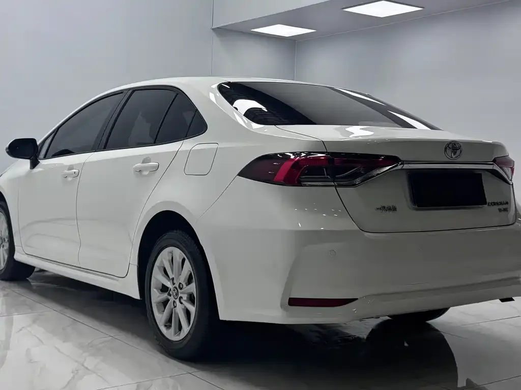 Toyota Corolla 2021 из CN, фото 4