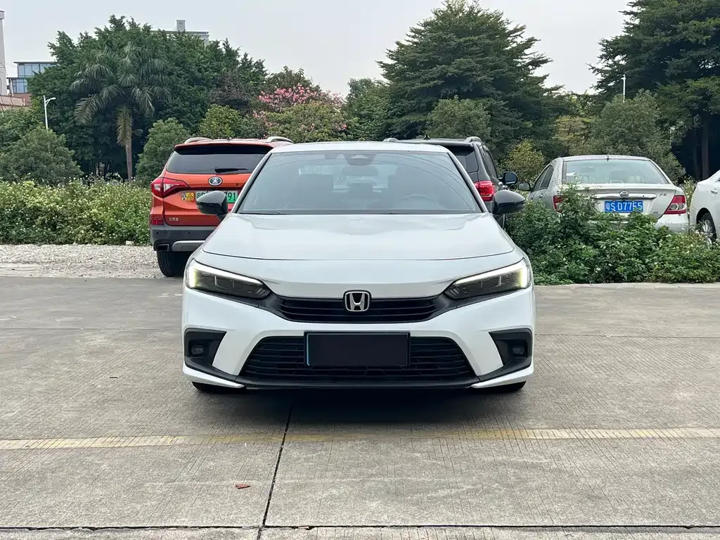 Honda Civic 2022 из CN, фото 2