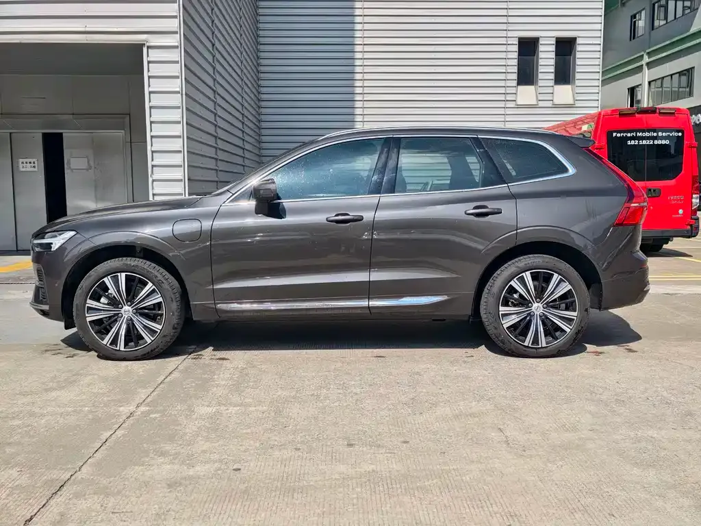 Volvo XC60 2021 из CN, фото 4