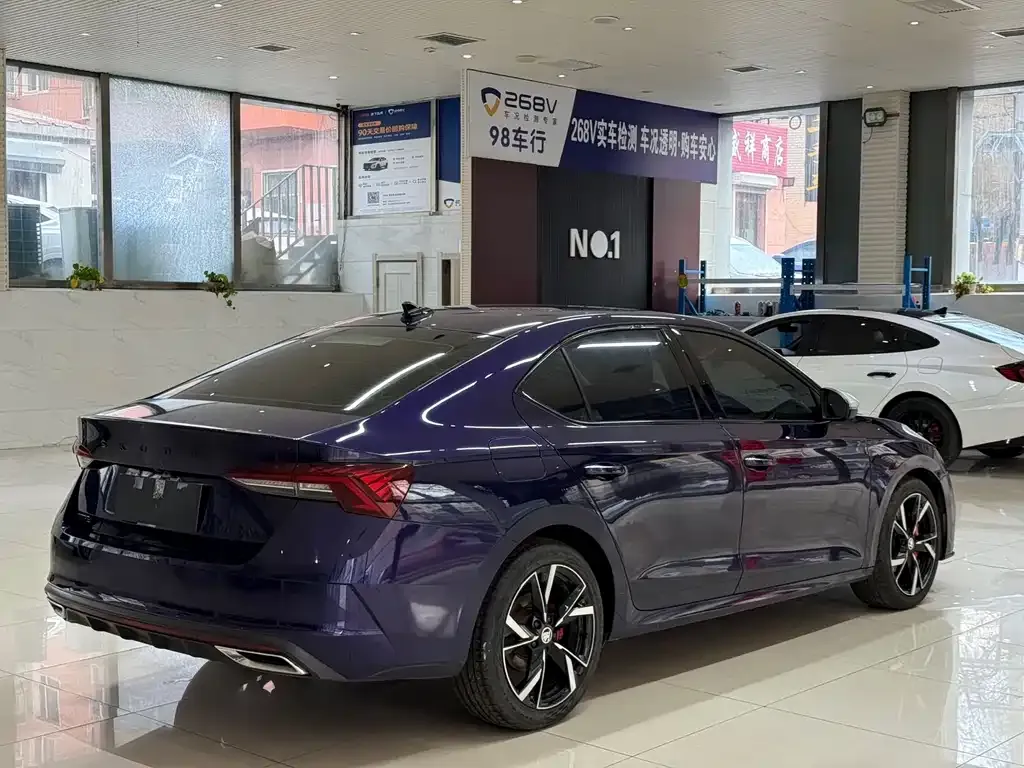 Skoda Octavia 2022 из CN, фото 4