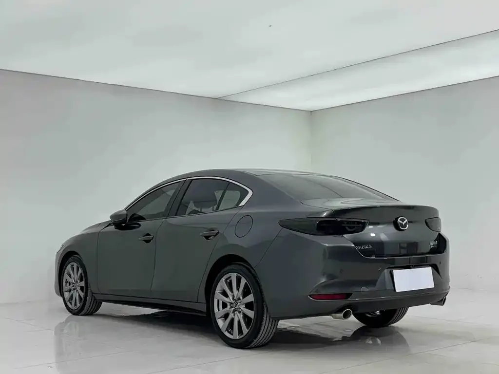 Mazda 3 Axela — фото 6