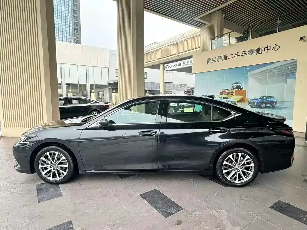 Lexus ES 2025 из CN, фото 8