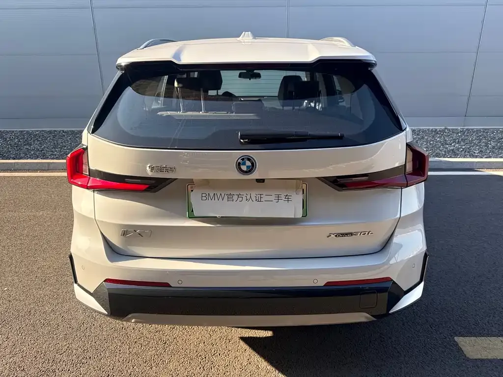BMW iX1 2025 из CN, фото 6