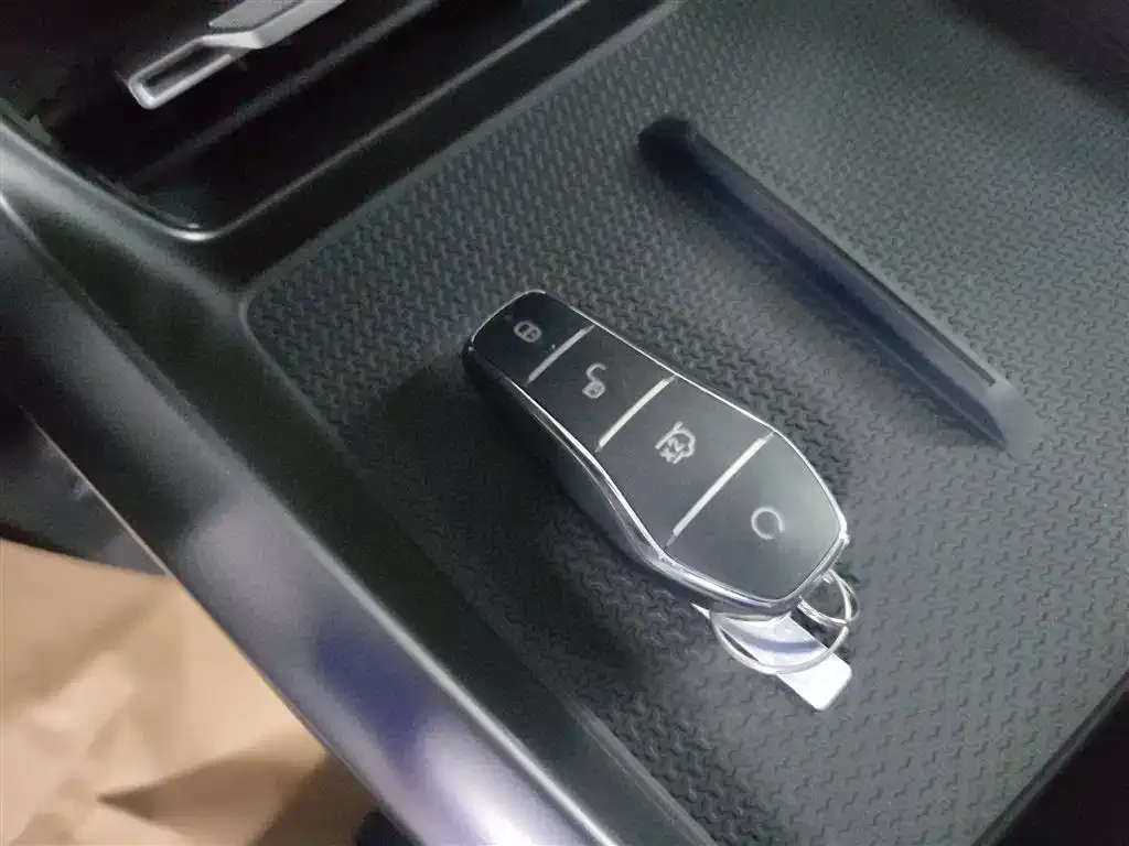 BYD Qin PLUS 2025 из CN, фото 9