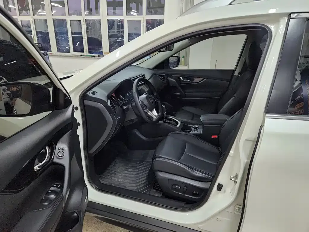 Nissan X-Trail 2021 из CN, фото 7