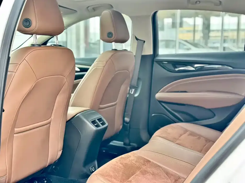 Buick Regal 2022 из CN, фото 6