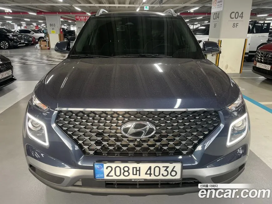 Hyundai Venue — фото 1