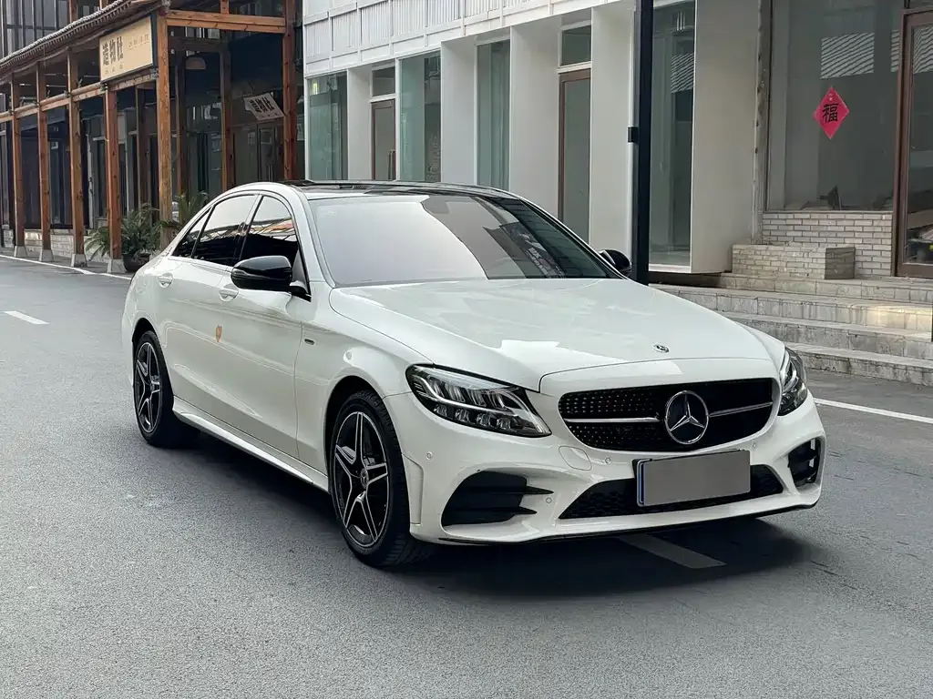 Mercedes-Benz C-Class — фото 1