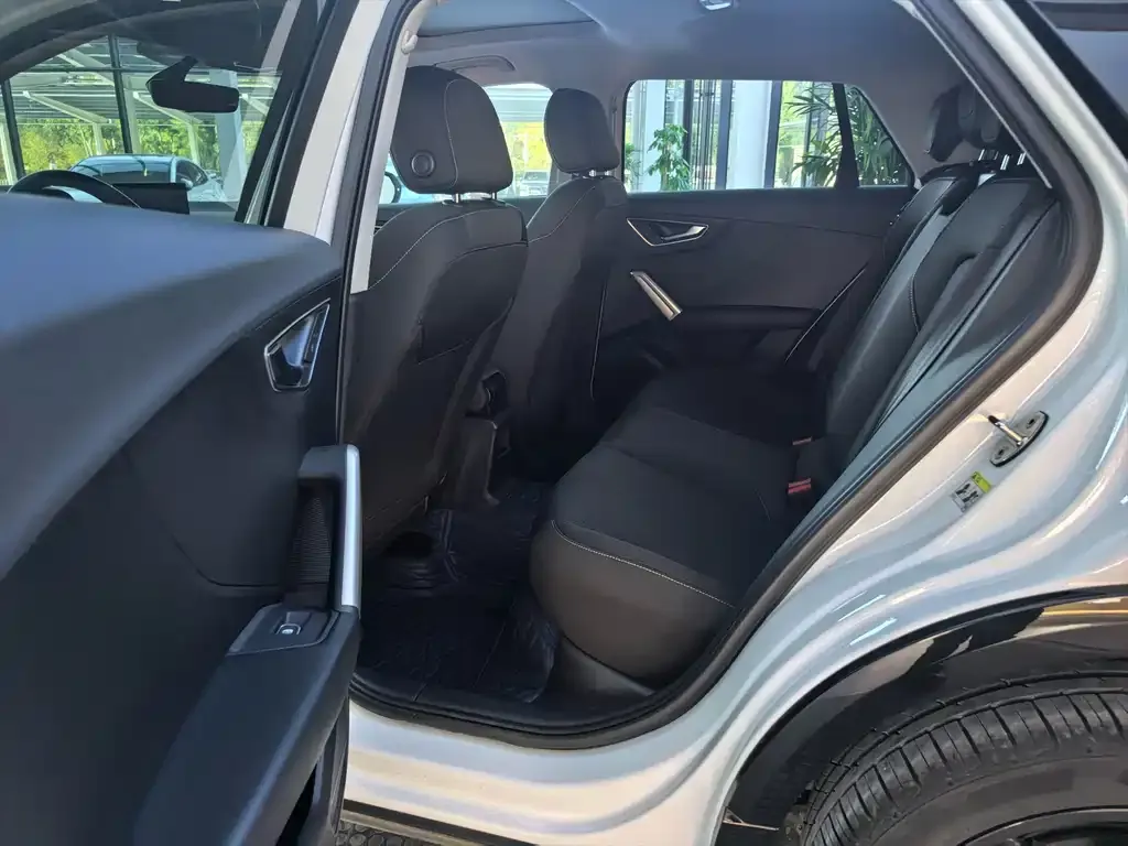 Audi Q2L 2021 из CN, фото 5