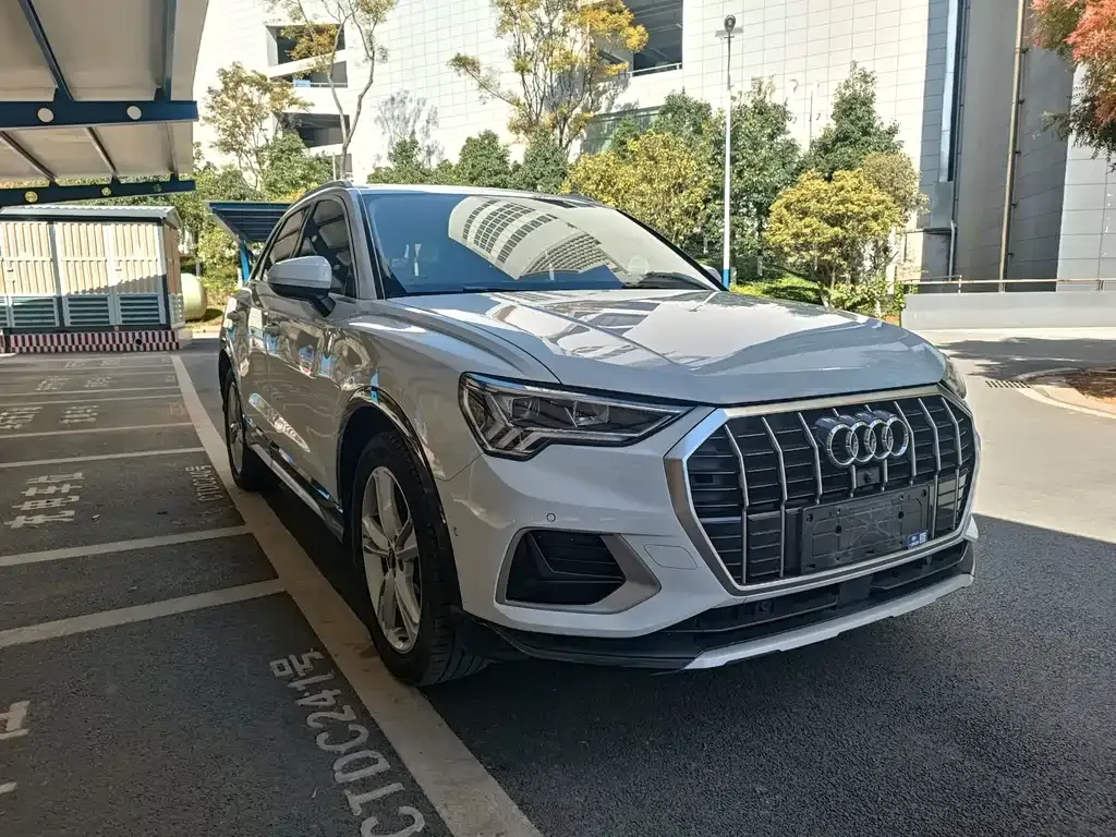 Audi Q3 2021 из CN, фото 3