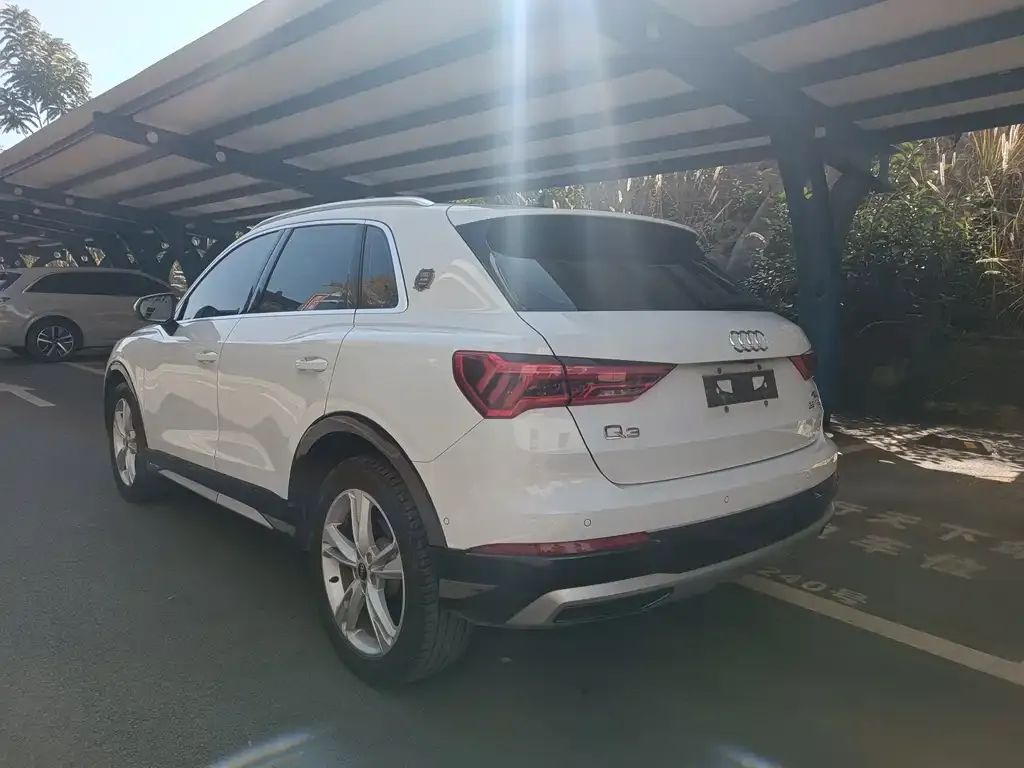 Audi Q3 2021 из CN, фото 7
