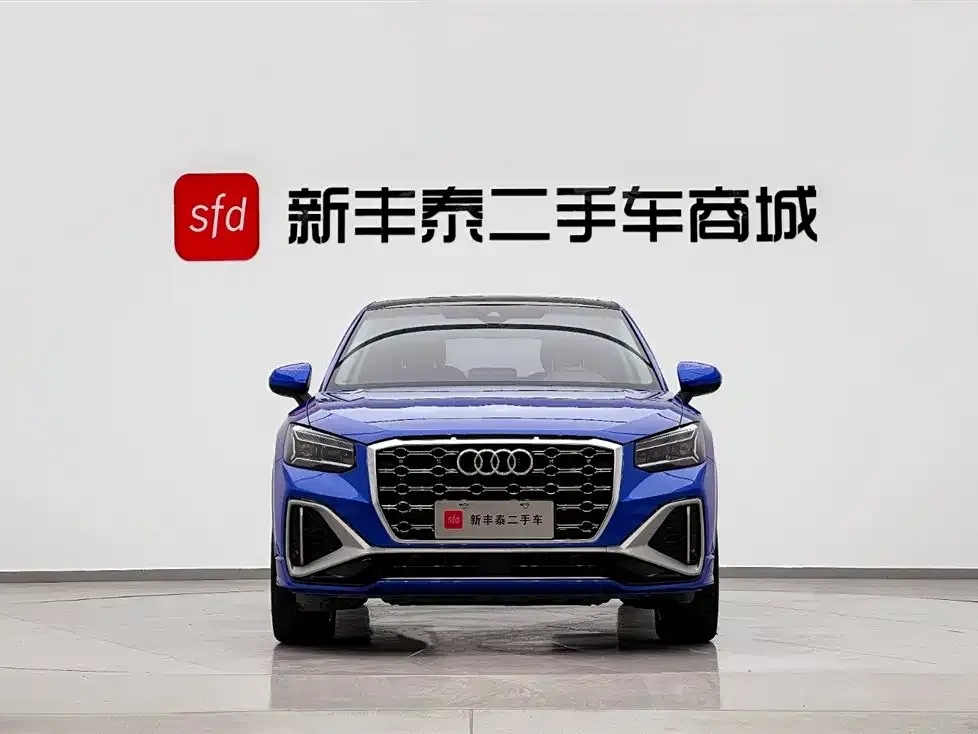 Audi Q2L 2023 из CN, фото 2