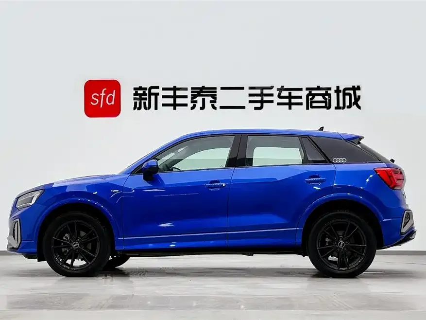Audi Q2L 2023 из CN, фото 4