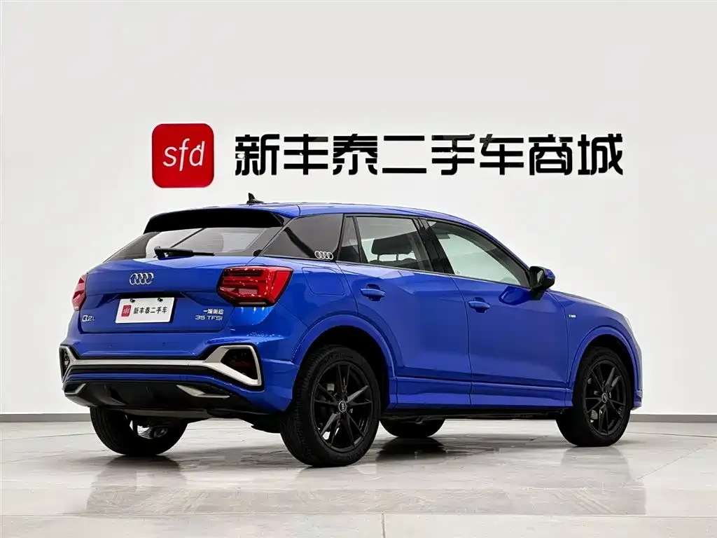 Audi Q2L 2023 из CN, фото 5