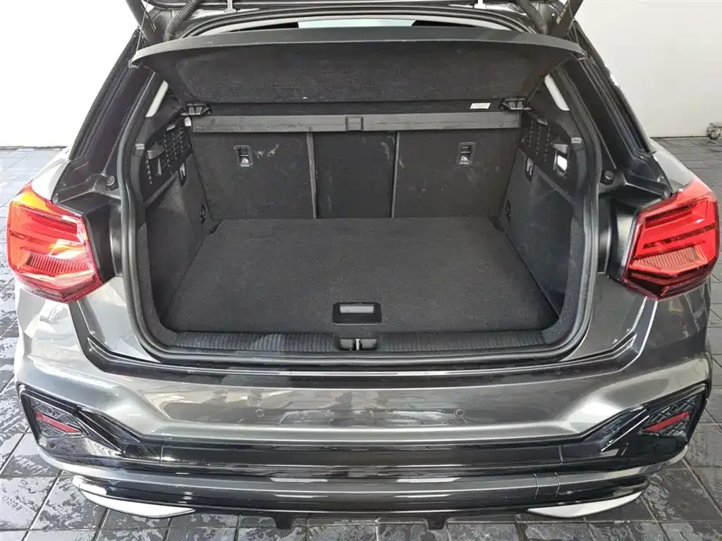 Audi Q2L 2024 из CN, фото 6