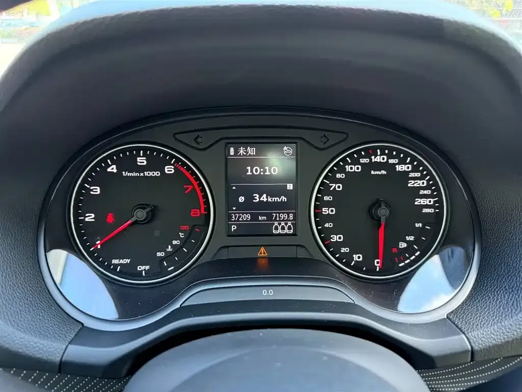 Audi Q2L 2024 из CN, фото 7