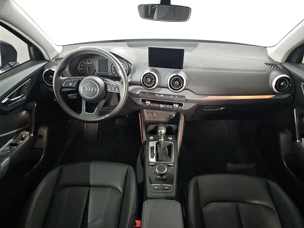 Audi Q2L 2024 из CN, фото 8