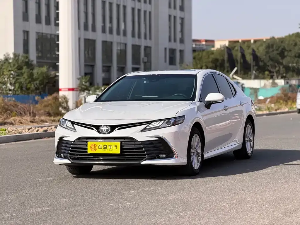 Toyota Camry 2022 из CN, фото 1