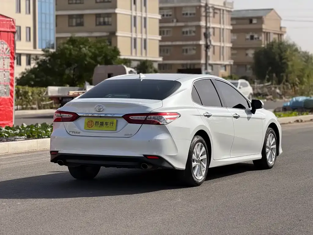 Toyota Camry 2022 из CN, фото 5