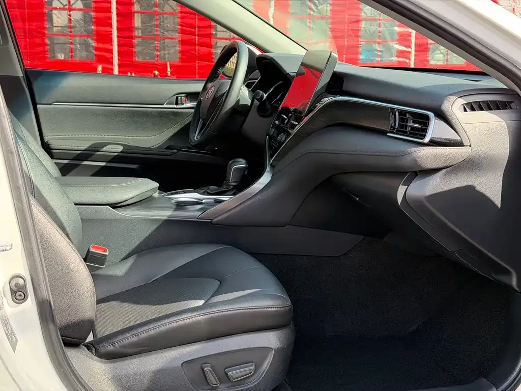 Toyota Camry 2022 из CN, фото 9