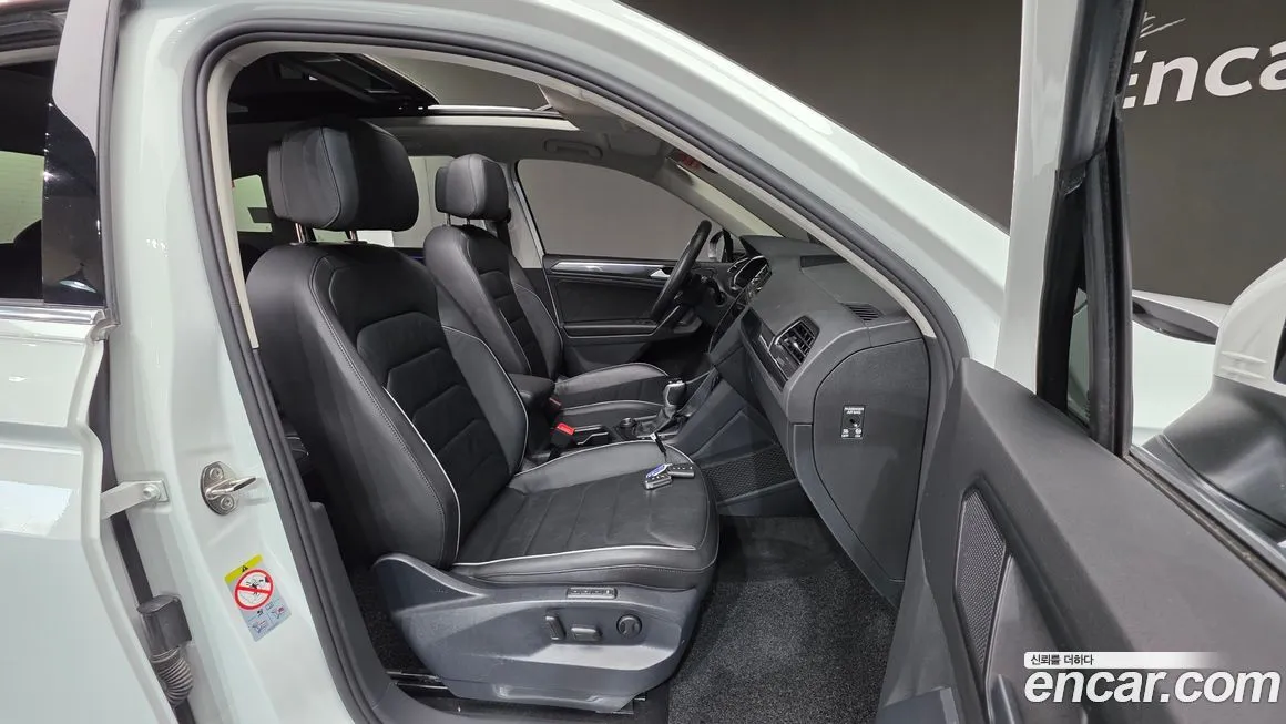 Volkswagen Tiguan — фото 10