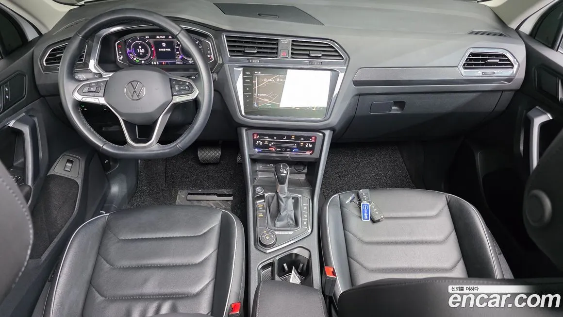 Volkswagen Tiguan — фото 7