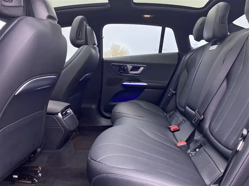 Mercedes-Benz EQE 2023 из CN, фото 8