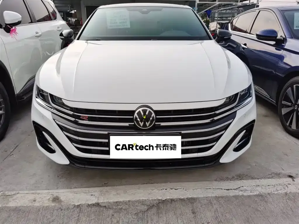 Volkswagen CC 2024 из CN, фото 2
