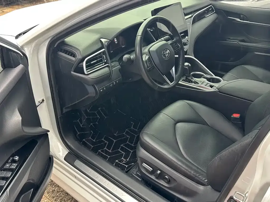 Toyota Camry 2022 из CN, фото 4
