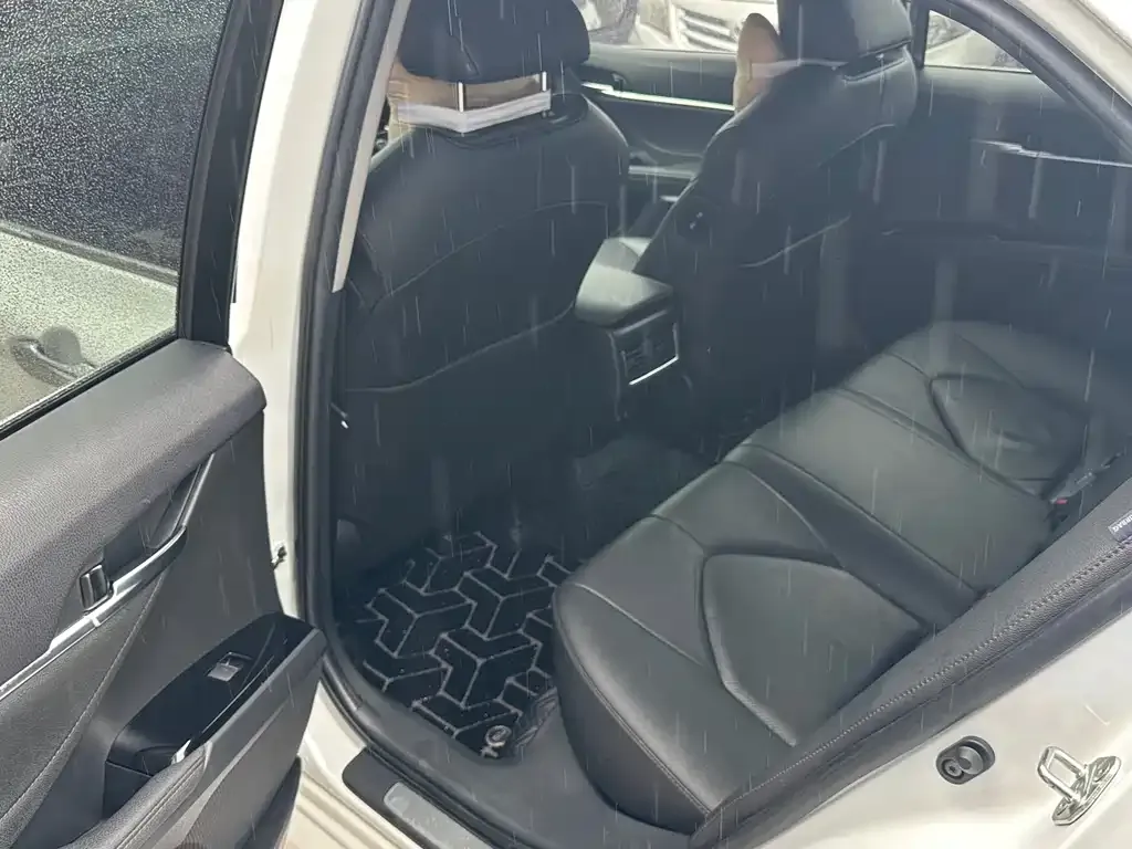 Toyota Camry 2022 из CN, фото 5