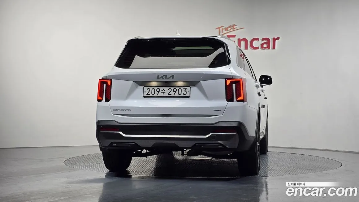 Kia Sorento — фото 4