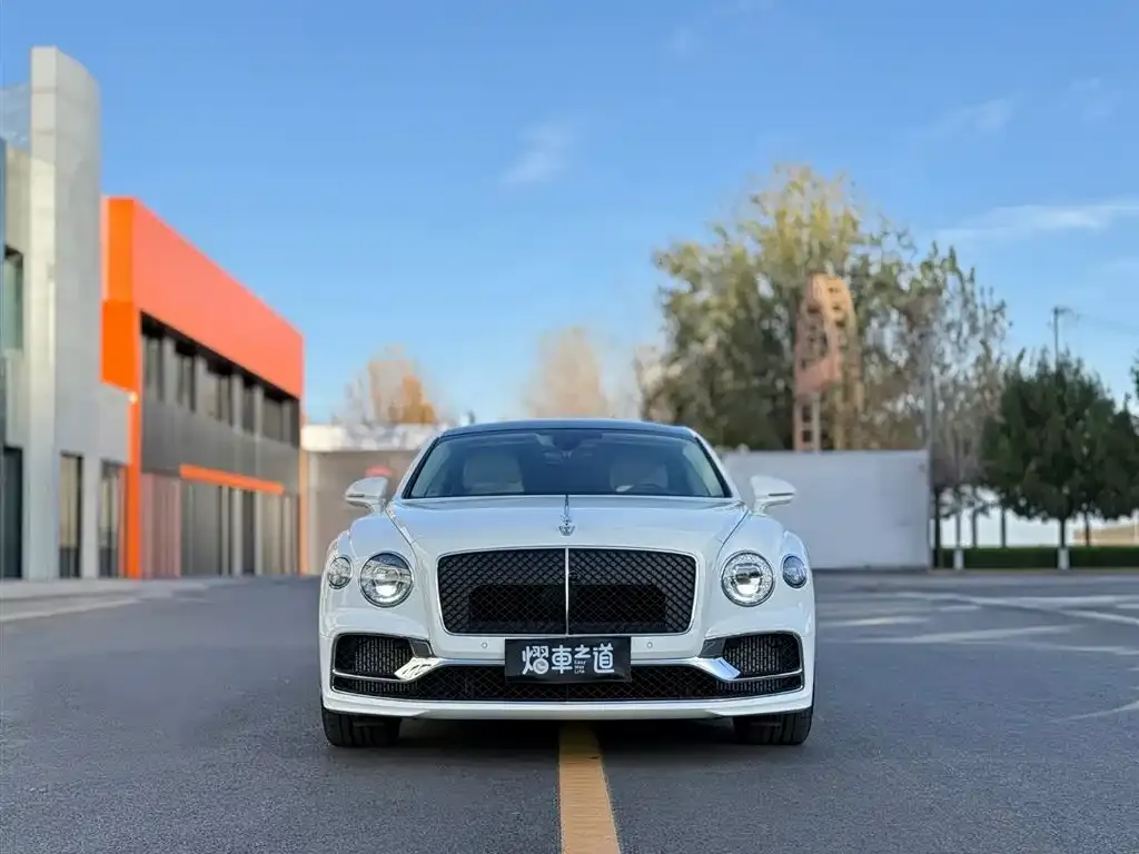 Bentley Flying Spur 2024 из CN, фото 2