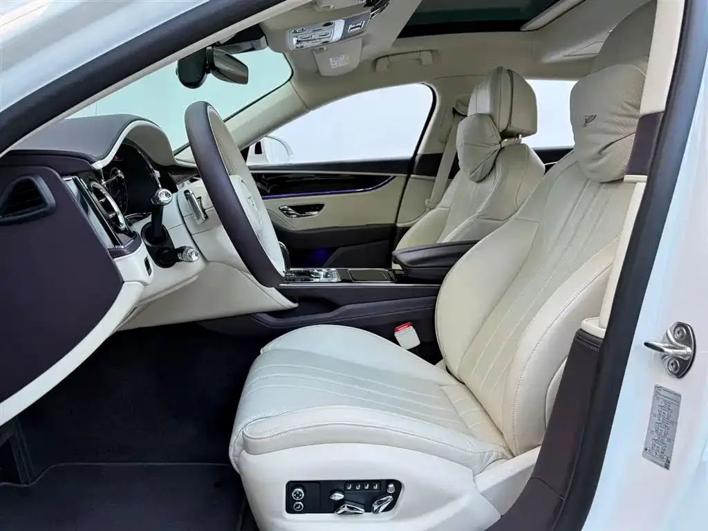 Bentley Flying Spur 2024 из CN, фото 6
