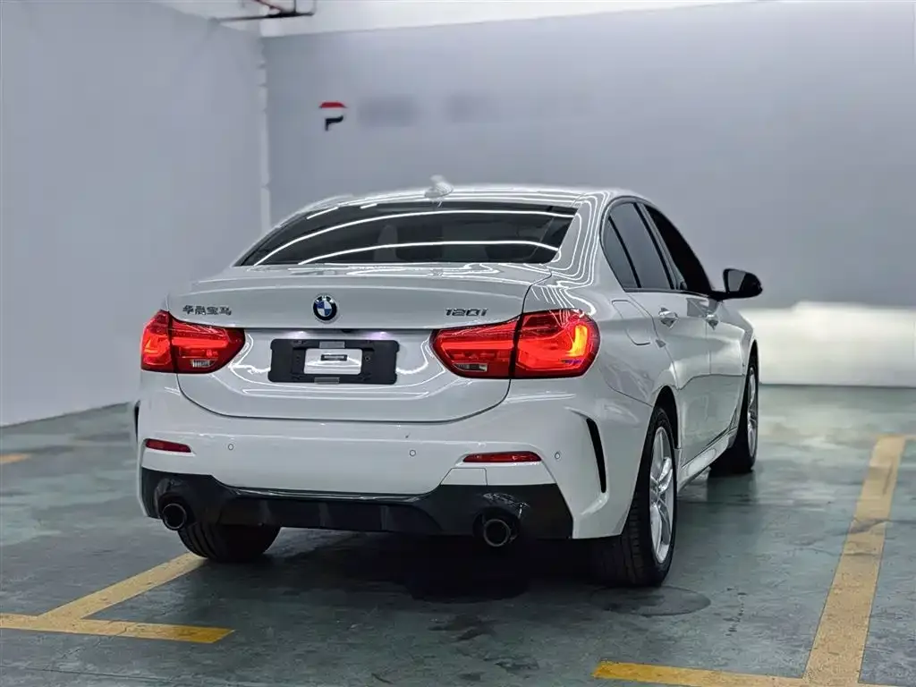 BMW 1 Series 2021 из CN, фото 10