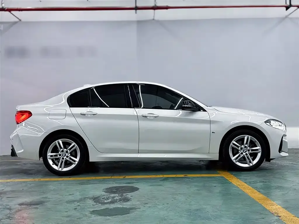 BMW 1 Series 2021 из CN, фото 7