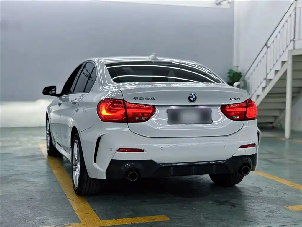 BMW 1 Series 2021 из CN, фото 8