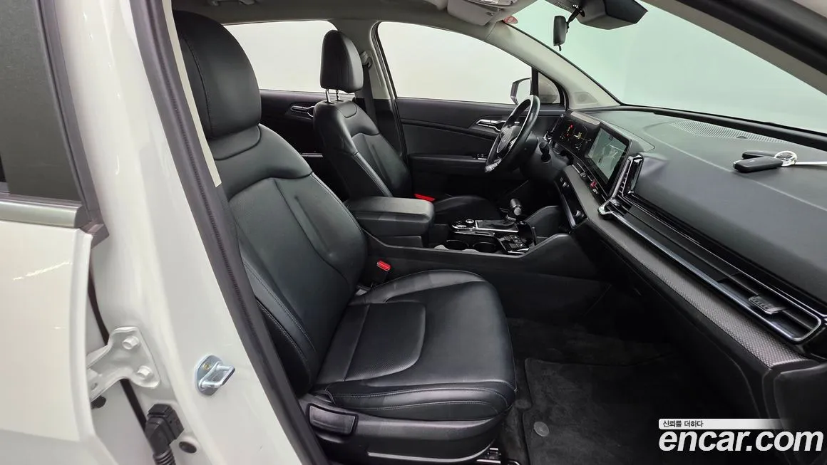 Kia Sportage — фото 10