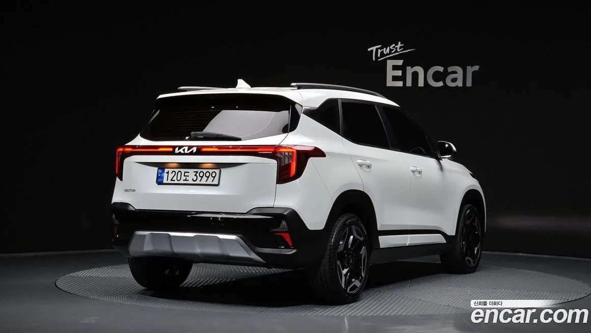 Kia Seltos 2023 из KR, фото 2