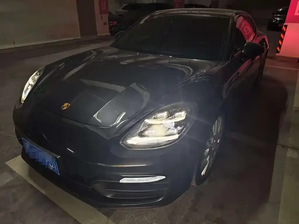 Porsche Panamera 2023 из CN, фото 1