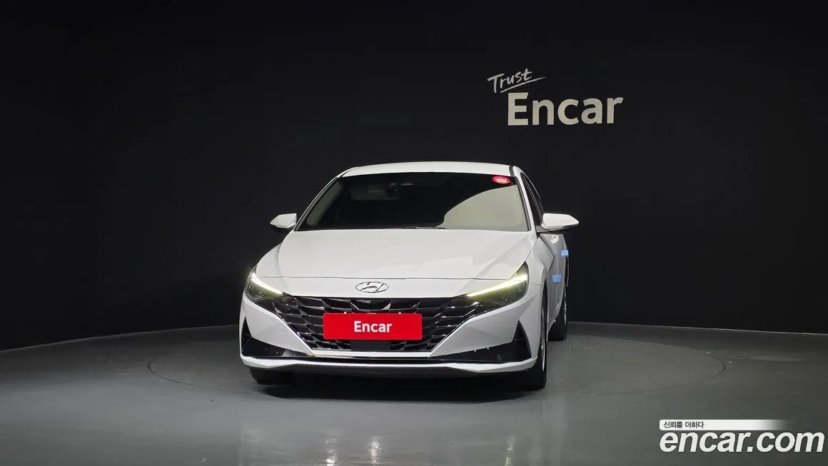 Hyundai AVANTE — фото 3