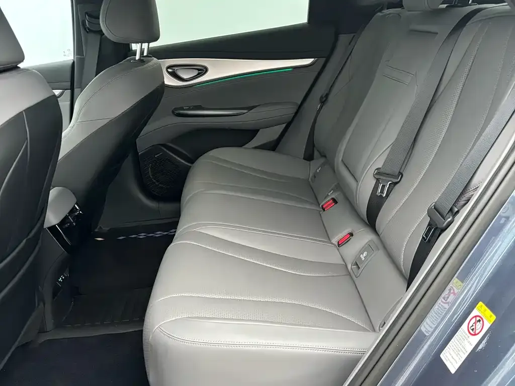 BYD Seal 07 DM-i 2025 из CN, фото 8