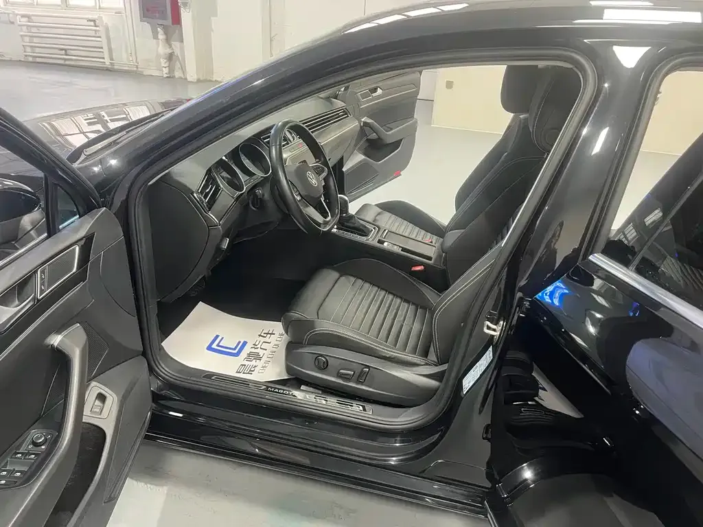 Volkswagen Magotan 2021 из CN, фото 10