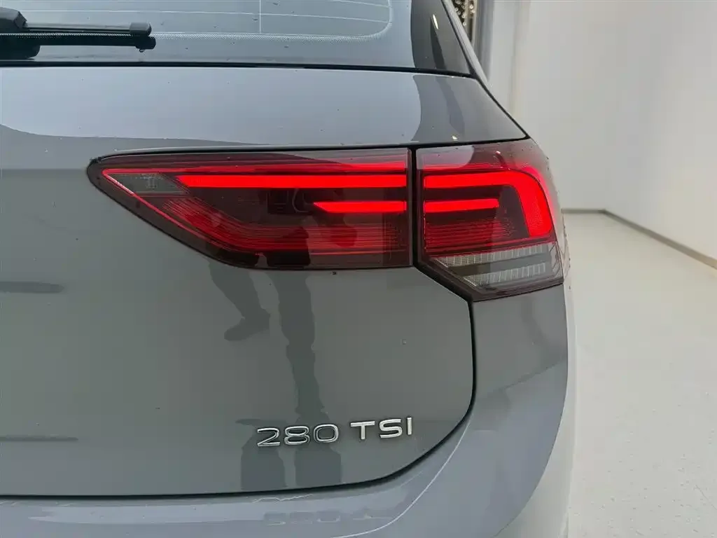 Volkswagen Golf 2021 из CN, фото 8