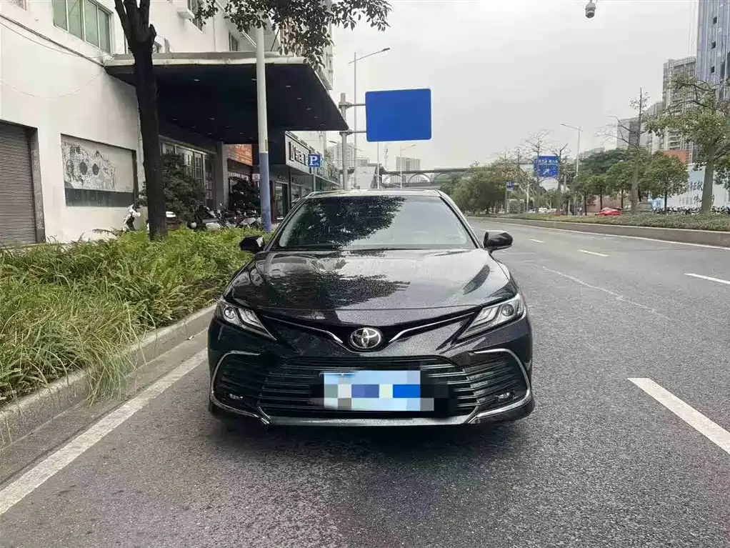 Toyota Camry 2021 из CN, фото 2