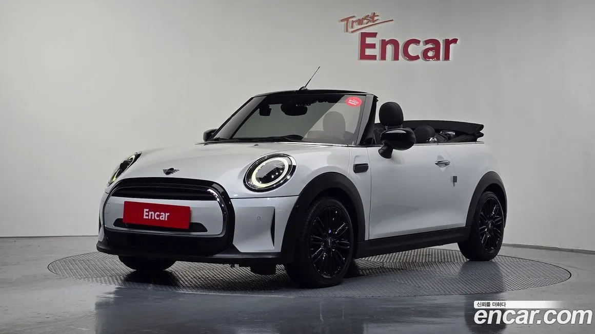 Mini Cooper Convertible — фото 1